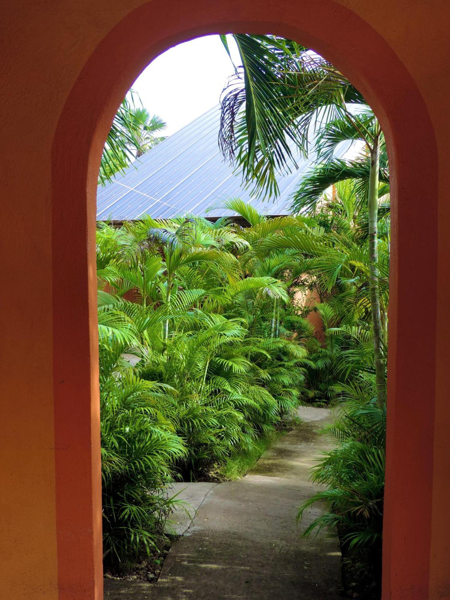 Chekesh Casa Hotel Siquijor Exterior foto